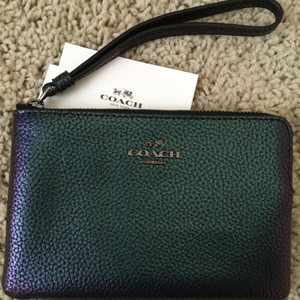💰HOT SALE💰Coach Wristlet Brand NEW